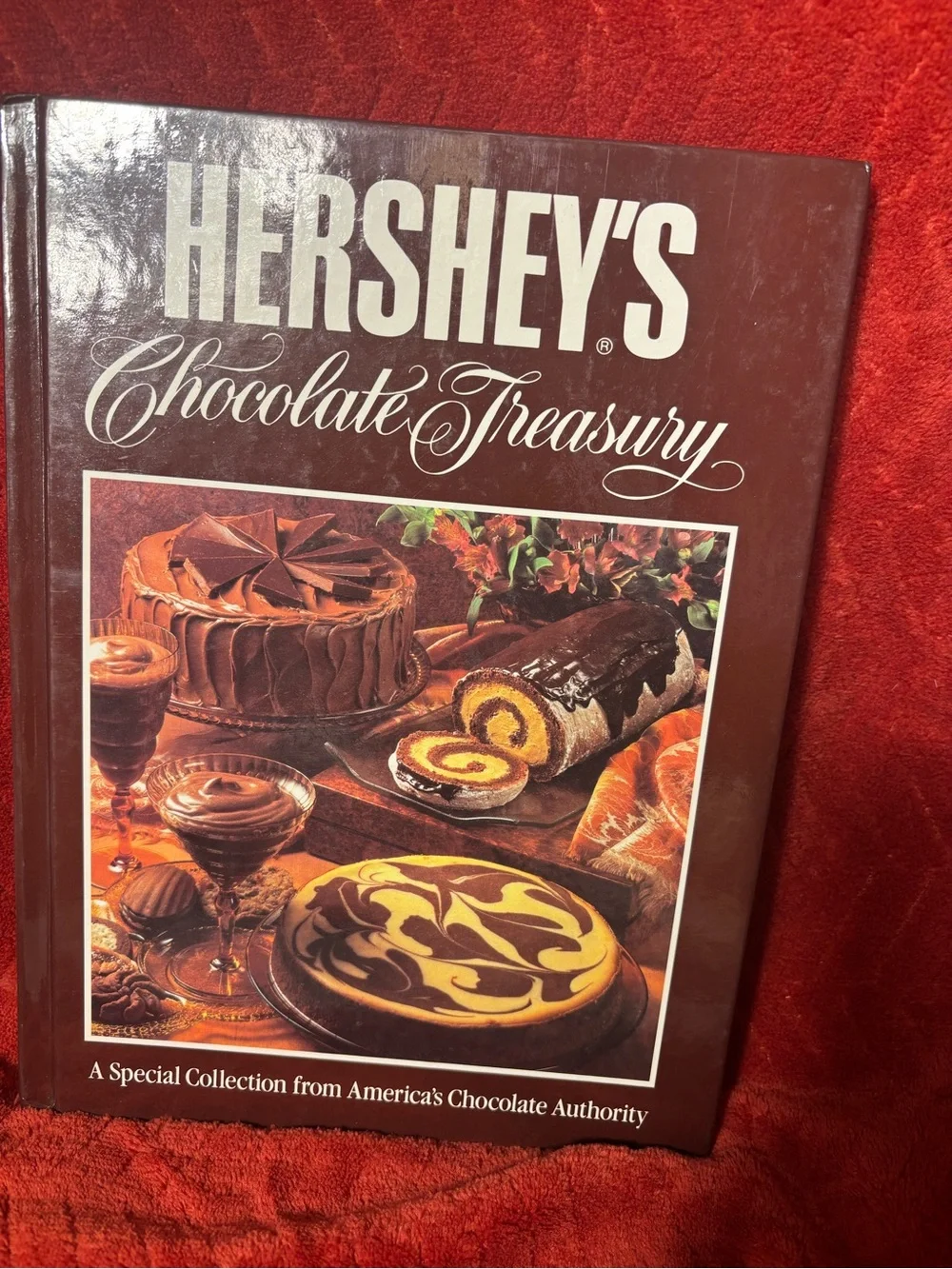 Hershey’s Chocolate Treasury Cookbook - Brown